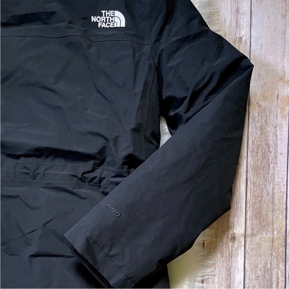 The North Face Women’s Arctic Parka II Coat In TNF Black - Picture 7 of 10